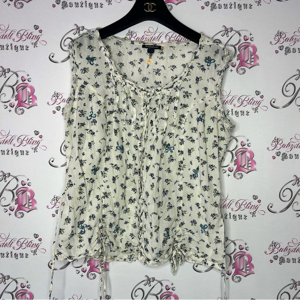 Le chateau tank top milk maid style with sequins floral flowers ๐ tie up cinch